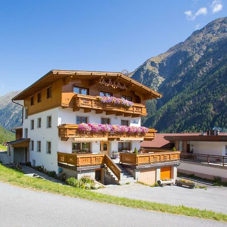 Haus Alois Bed & Breakfast Solden Bagian luar foto